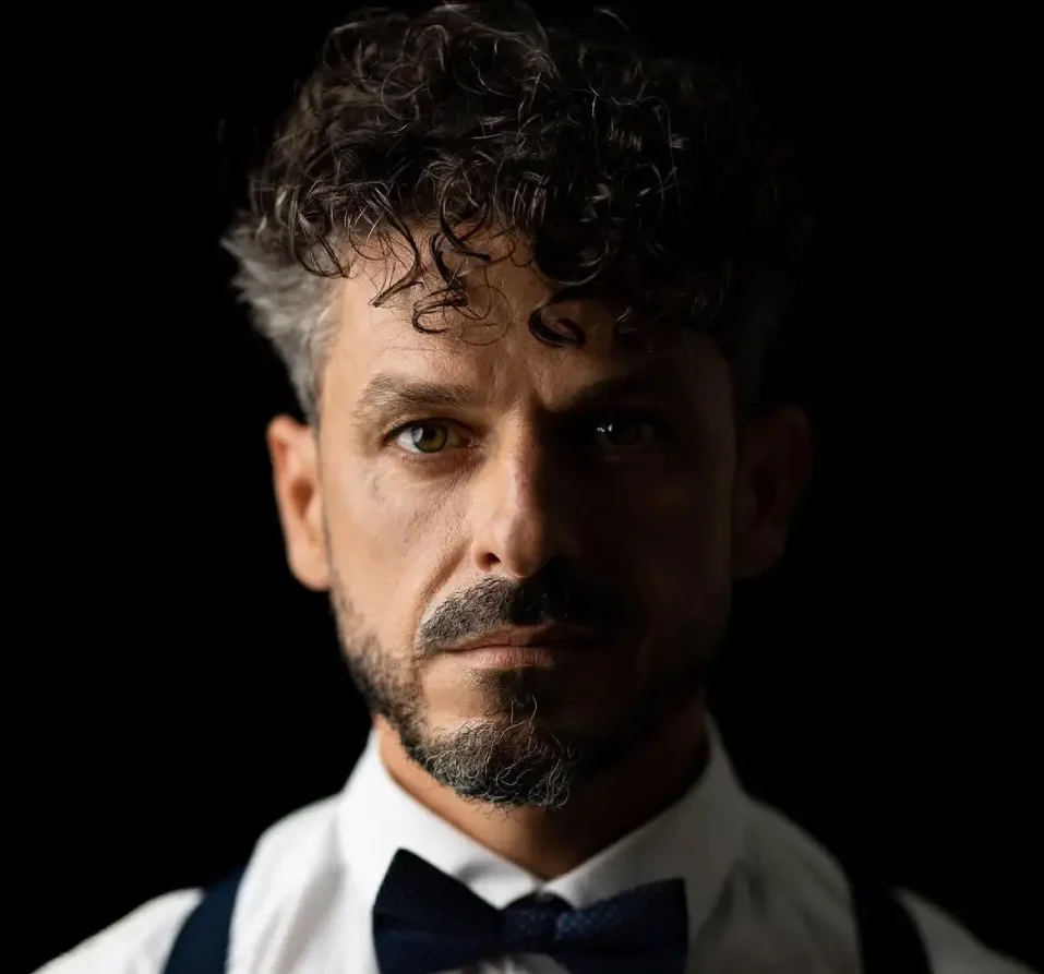 Mago en Málaga - Ilusionista Richard Granda
